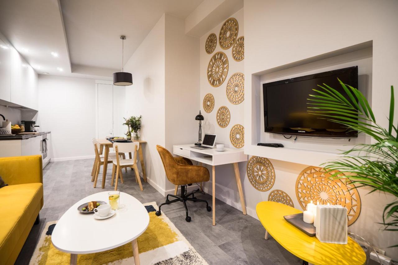 Oomph Warsaw Central Luxurious Air-Conditioned Apartment With Balcony Exterior photo